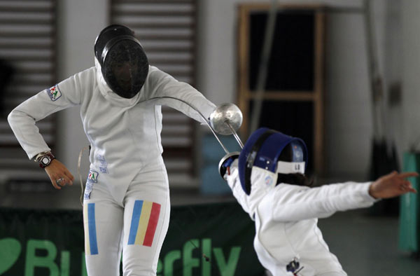 Foiled in Beijing, Romania fencer goes for gold