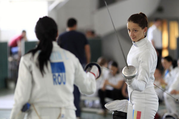 Foiled in Beijing, Romania fencer goes for gold
