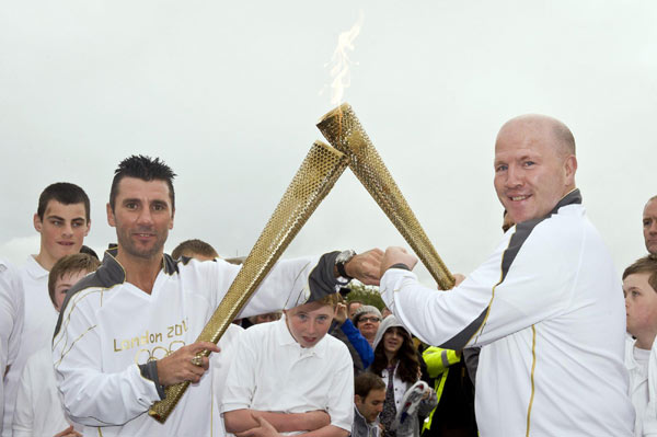Thousands of Dubliners cheer Olympic torch relay