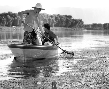 Will an environmental tax hurt or help economy in China?