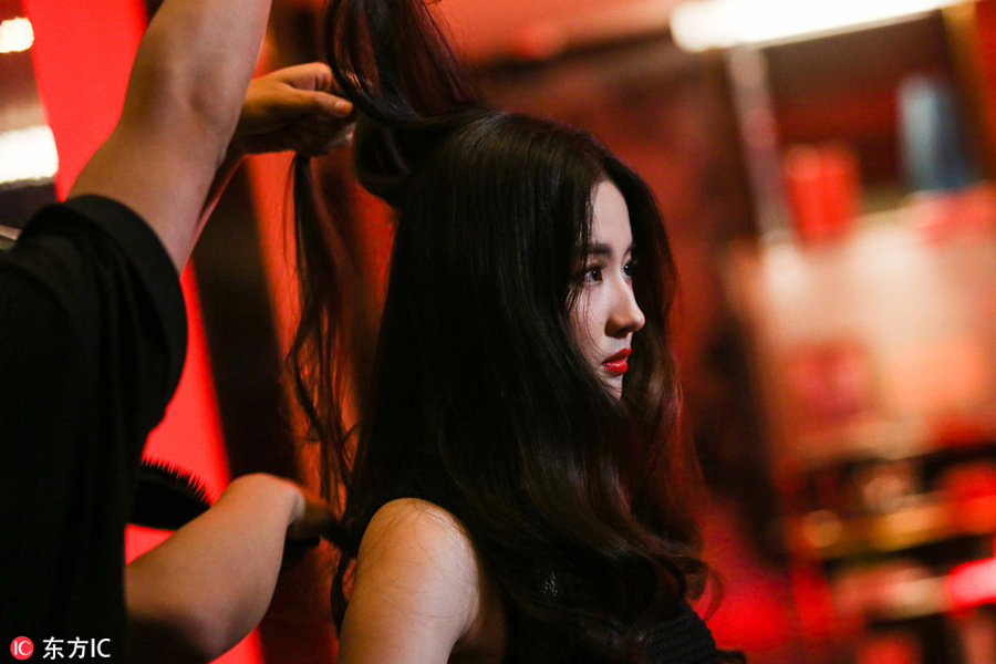 Fashion icon Liu Yifei poses for fashion magazine