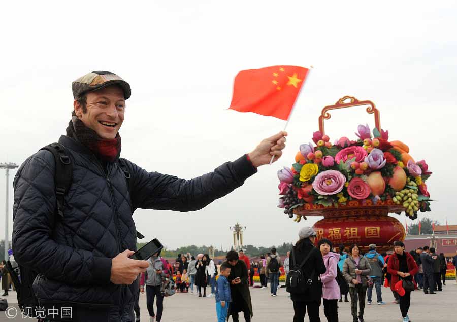 Beijing in festive mood for 19th CPC National Congress
