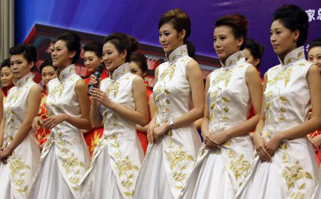 Expo hostesses competition comes to final