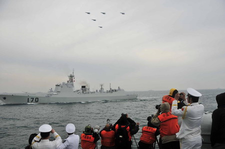 Navy's fleet parade in Qingdao