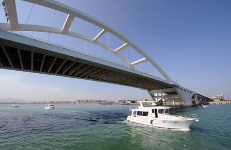 Int'l Boat Show kicks off in Xiamen