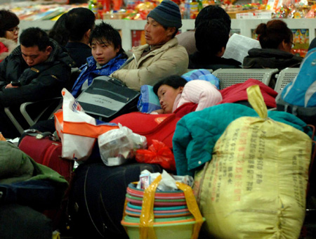 Spring Festival travel peak season starts today