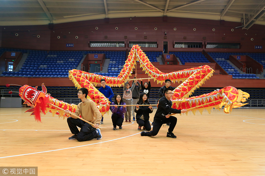 University opens dragon dance class