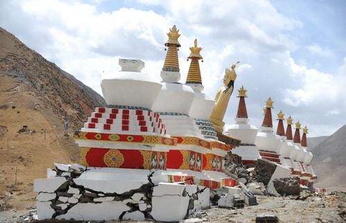 Officials assess damage to historic sites in quake zone