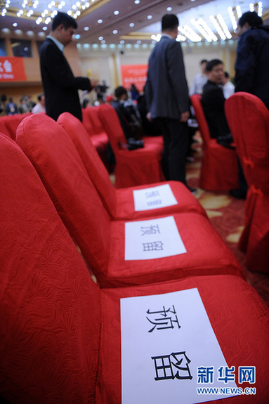 十八大首场记者招待会介绍党的建设工作