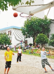 “每天都会回家住”——走进长沙县榔梨街道