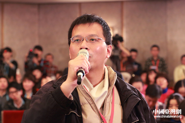 政协首场发布会 发言人延时答台湾记者问