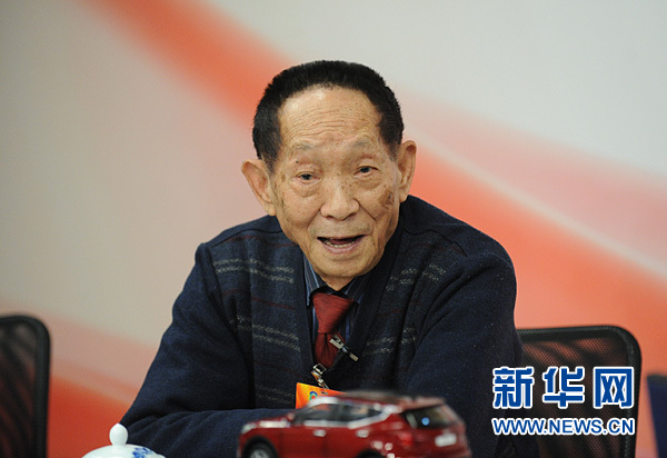 袁隆平侧记:80岁的年龄,50岁的身体,30岁的心态