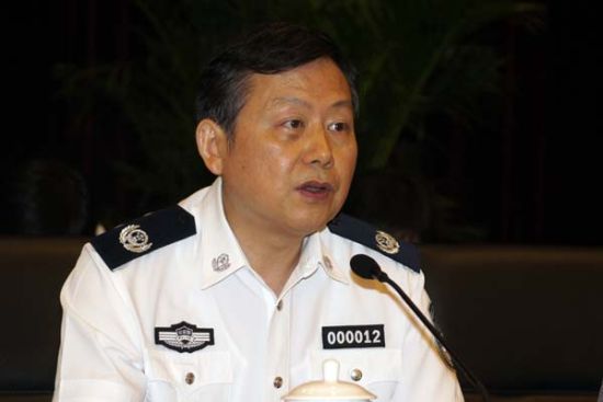 公安部:流动人口有望落户长期工作地