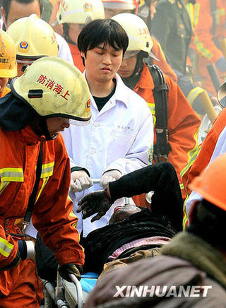 上海轨道交通11号线工地发生火灾