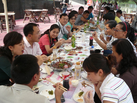 美食盛宴 中秋同飨(组图)