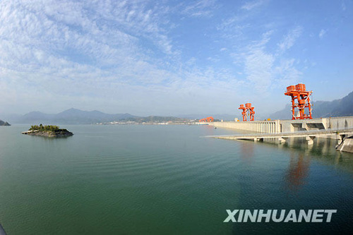三峡水库水位首次出现滞涨