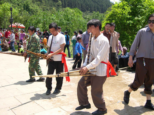 走进罗平 触摸布依族民间音乐