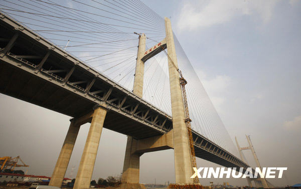 上海闵浦大桥即将建成通车