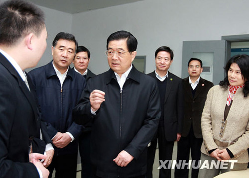 殷殷南粤情 切切话创新 胡锦涛在广东珠海考察工作