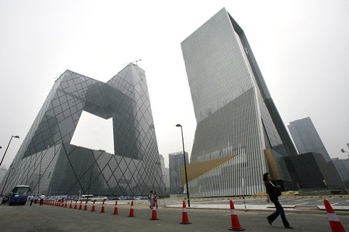 央视过火大楼今年开工修复 实行“先拆再修”