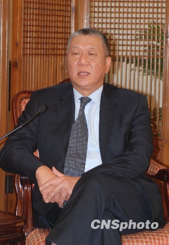 澳门首任特首何厚铧被增选为全国政协副主席
