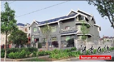 湖南现官员豪宅街 县人大副主任豪宅价值500万(图)