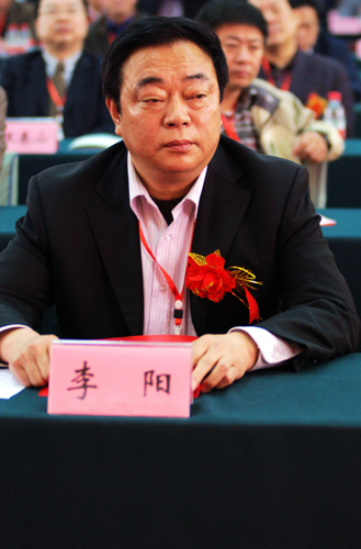 连续剧《乡里彩虹城里雨》在河南方城开拍