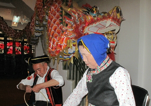 昆明:“古镇庙会”度五一