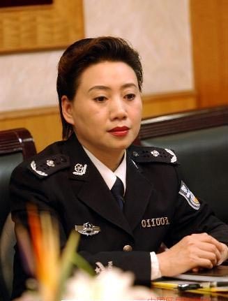 文强情人陈光明提前退休 曾被称为“重庆警界女杰”图