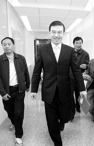 王志结束副市长挂职返京 本周将回央视报到