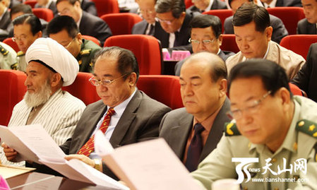 新疆确定系列民生建设项目 养老保险将全覆盖