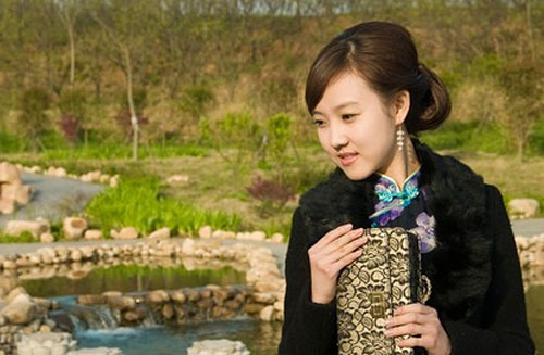 “中国最爽工作”:美女岛主年薪30万(组图)