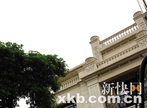 广州“最牛违建”强拆续：废墟阻碍最大钩机入场