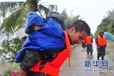 海南:1160多个村庄受淹 紧急转移21万余人
