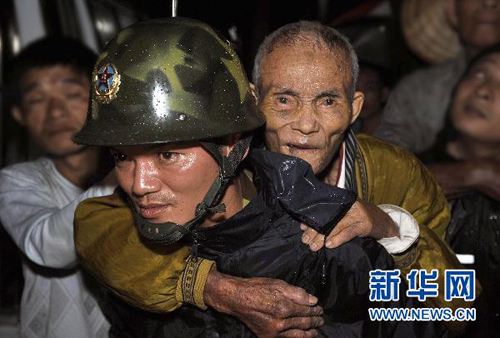 海南大范围强降水持续 紧急转移群众10万余人