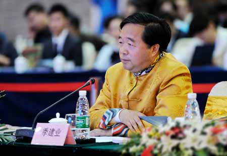 名城会举办市长论坛 中外40余市长签“南京宣言”