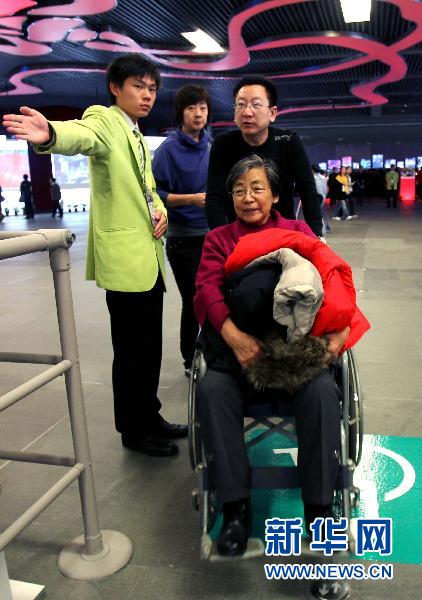 世博会中国馆续展首日场面火爆