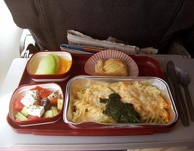 飞机上也有美食！看看各航空公司飞机餐