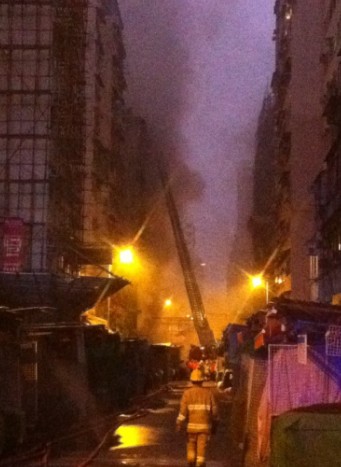 香港旺角花园街大火扑灭 9人死亡30人受伤