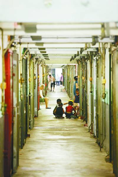 香港式拆迁的启示:推土机与鲜花并存