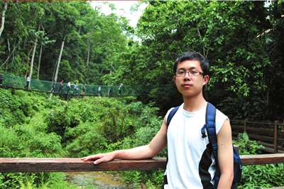 大学开学怪才来了 考上清华的新生都有啥特长？