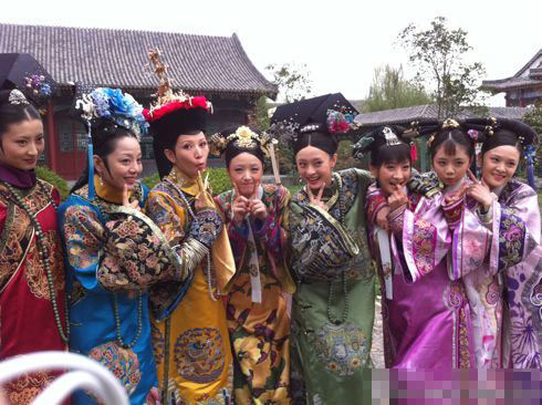 《甄嬛传》幕后爆笑花絮照盘点