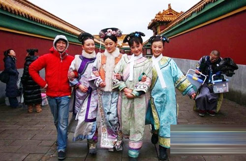 《甄嬛传》幕后爆笑花絮照盘点