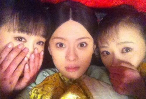 《甄嬛传》幕后爆笑花絮照盘点