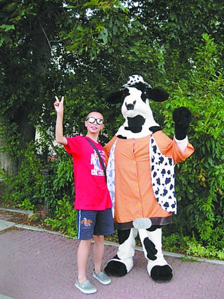 14岁娃收到8个国际会议邀请 谈高中数学：弱爆了