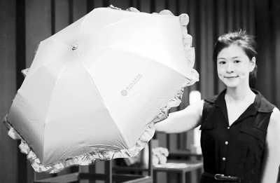 盘点台北故宫创意：皇帝朱批出胶带 名画成桌垫