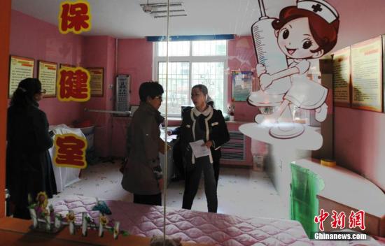 兰州“喂药”幼儿园暂不闭园 幼儿分批赴医院检查