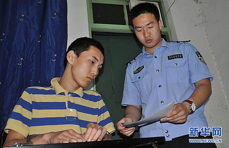首名倒卖动车实名制车票嫌疑人被治安拘留(图)
