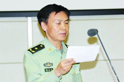 军队委员谈郭正钢被查 孩子不好父母难脱责任
