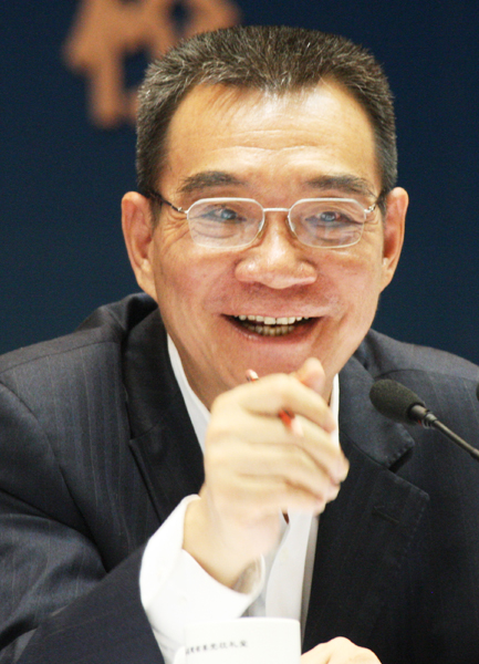 林毅夫:中国应及时扼制房产泡沫